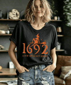 1692 Witch T-Shirt Salem Witch Womens Apparel Halloween Gift Ideas For Wife