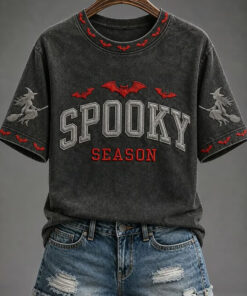 Spooky Season T-Shirt Witch Bat Womens Clothing Halloween Gifts For Teenage Sister